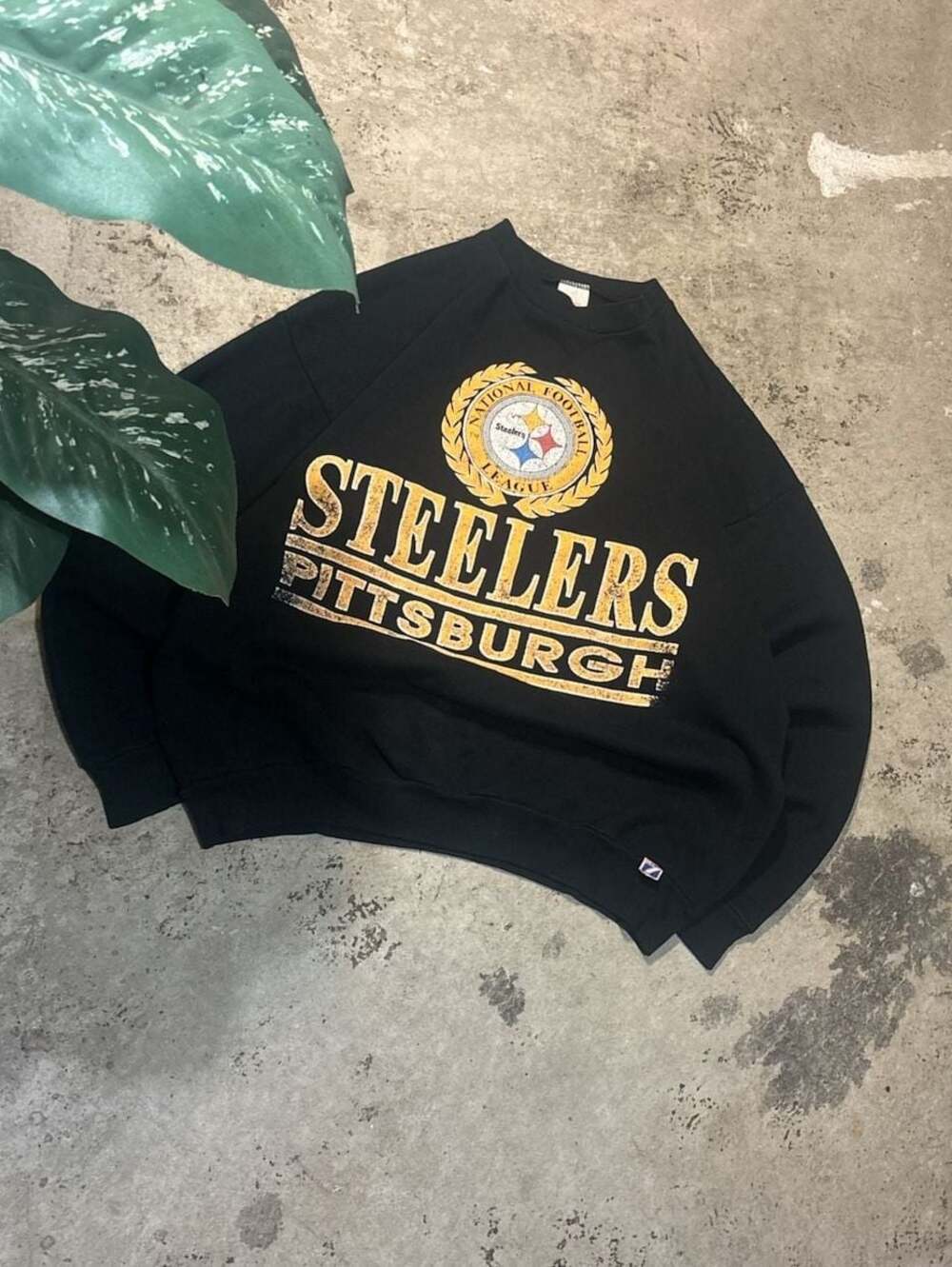 Vintage 1990s Pittsburgh Steelers NFL Football Crewneck Sweatshirt, Size X-Large
